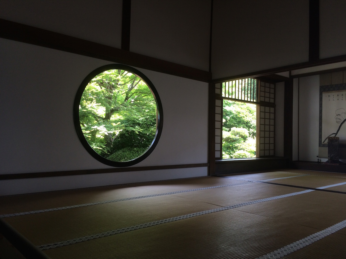 京都の庭園で「間（ま）」を学ぶ